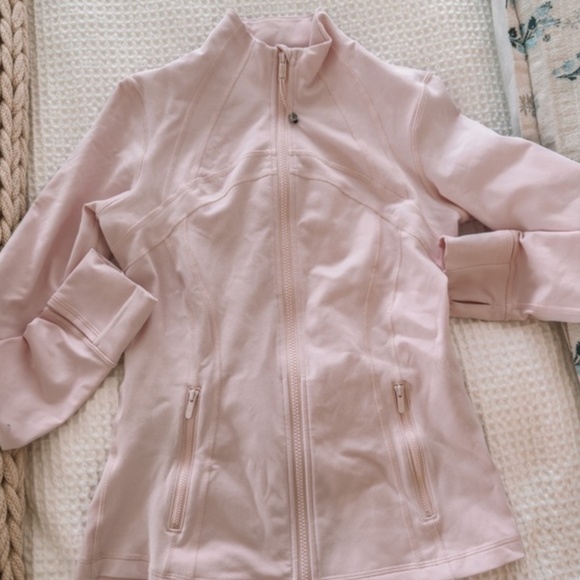 Lululemon Define Jacket Strawberry Milkshake Luon size 8 - Picture 2 of 4